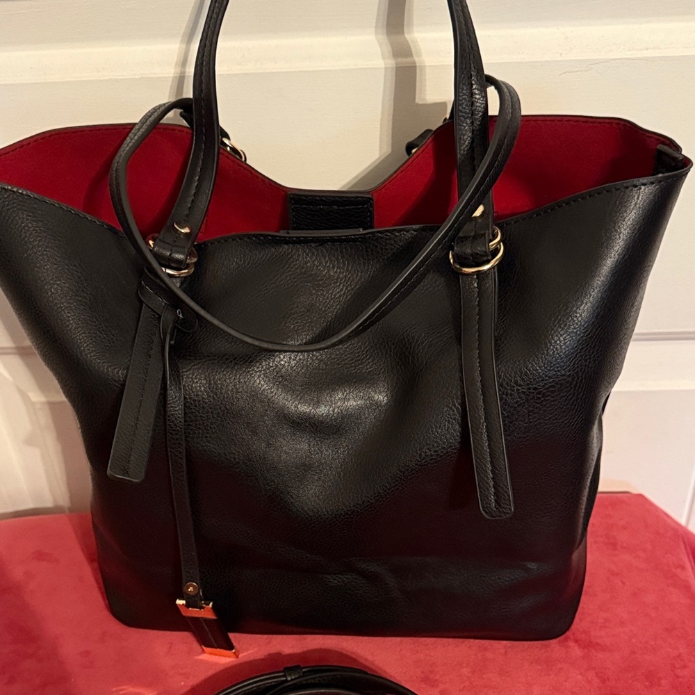 Black Leather Tote Bag - Picture 2 of 14